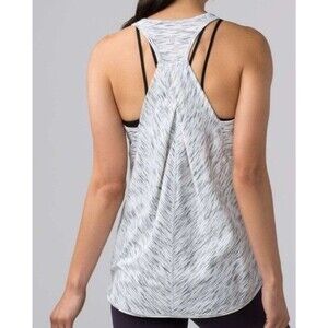 Lululemon Size 8 Essential Pleated Tank White Tiger Space Dye